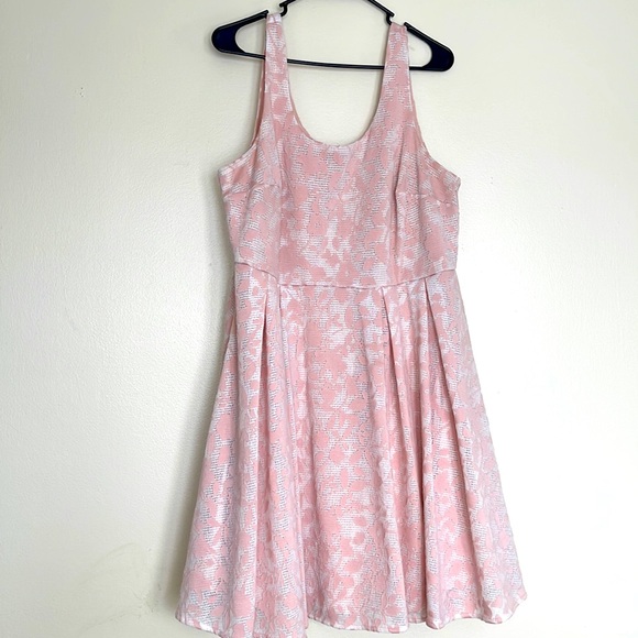 torrid Dresses & Skirts - Pink Torrid dress